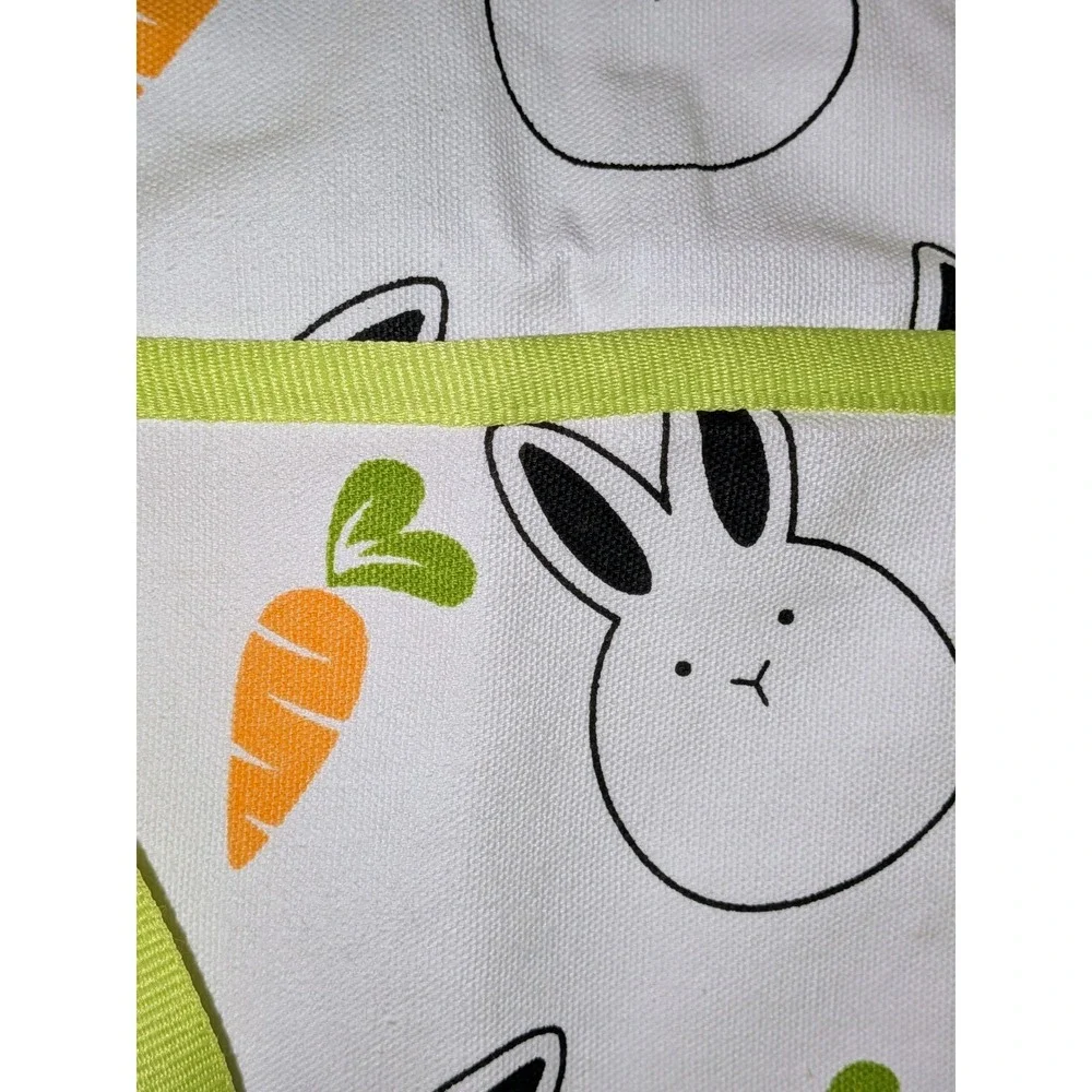 Temptations by Tara Insulated Cooler Bag White Bunny Carrot Print‎ QVC NWOT